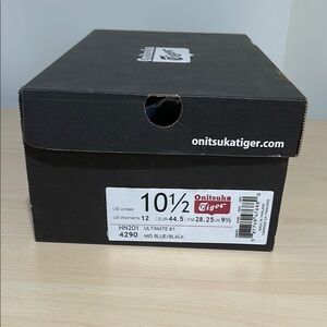 Onitsuka Tiger Ultimate 81 Sneakers